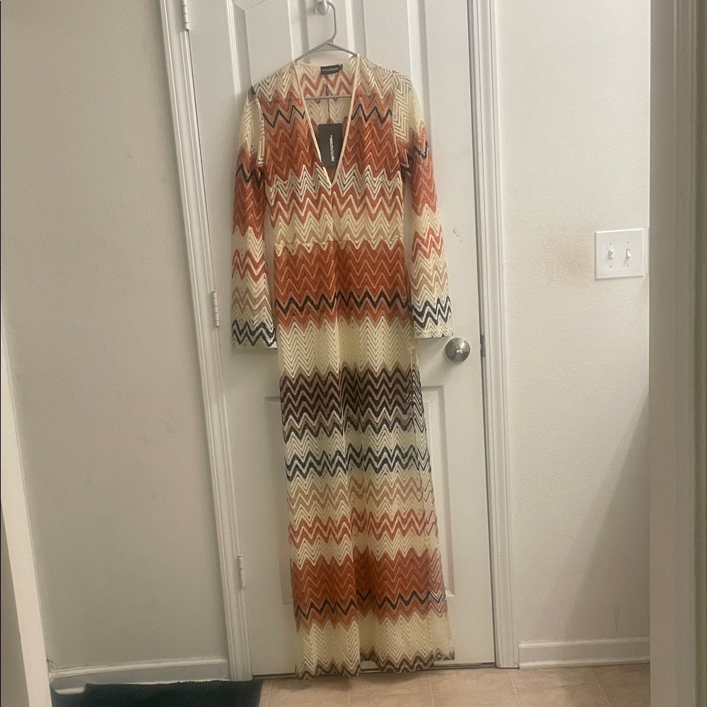 PrettyLittleThing Zigzag Maxi Dress in Cream, Orange, Brown